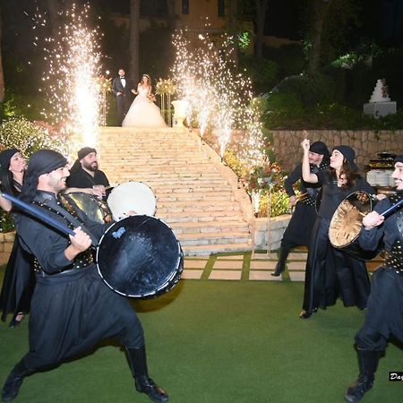 Country Lodge Hotel & Resort Beirut Exteriör bild