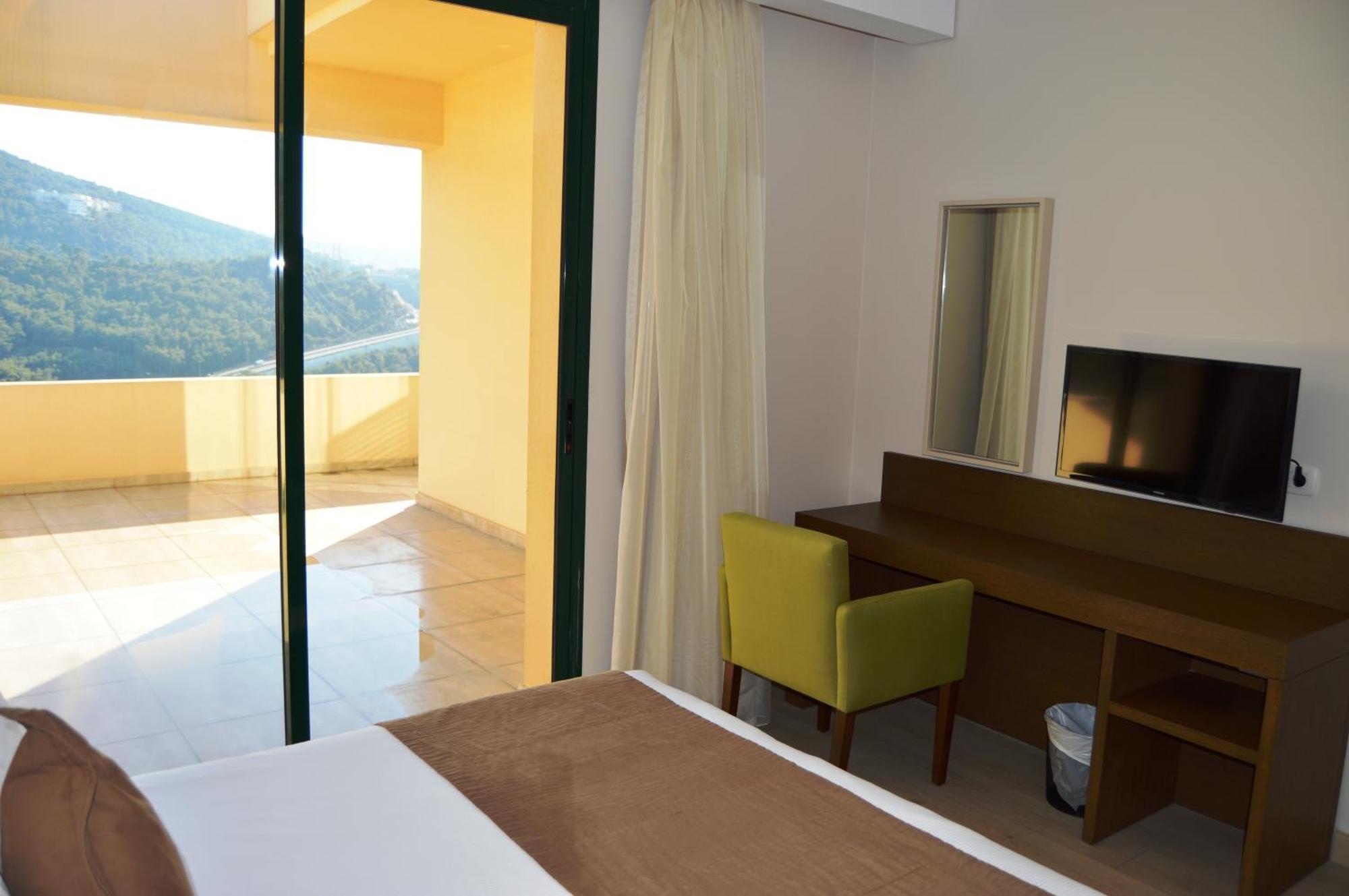 Country Lodge Hotel & Resort Beirut Rum bild