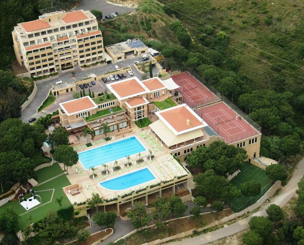 Country Lodge Hotel & Resort Beirut Exteriör bild